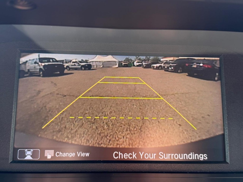 Honda Accord Vehicle Full-screen Gallery Image 45