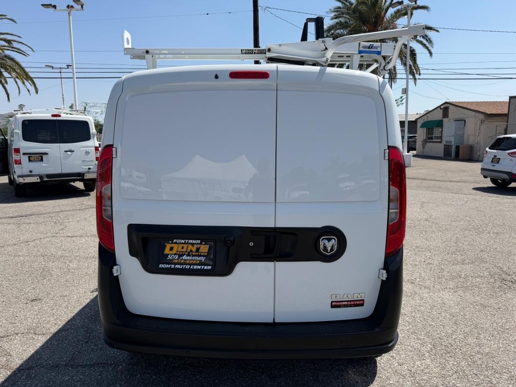 Ram ProMaster City Vehicle Full-screen Gallery Image 09