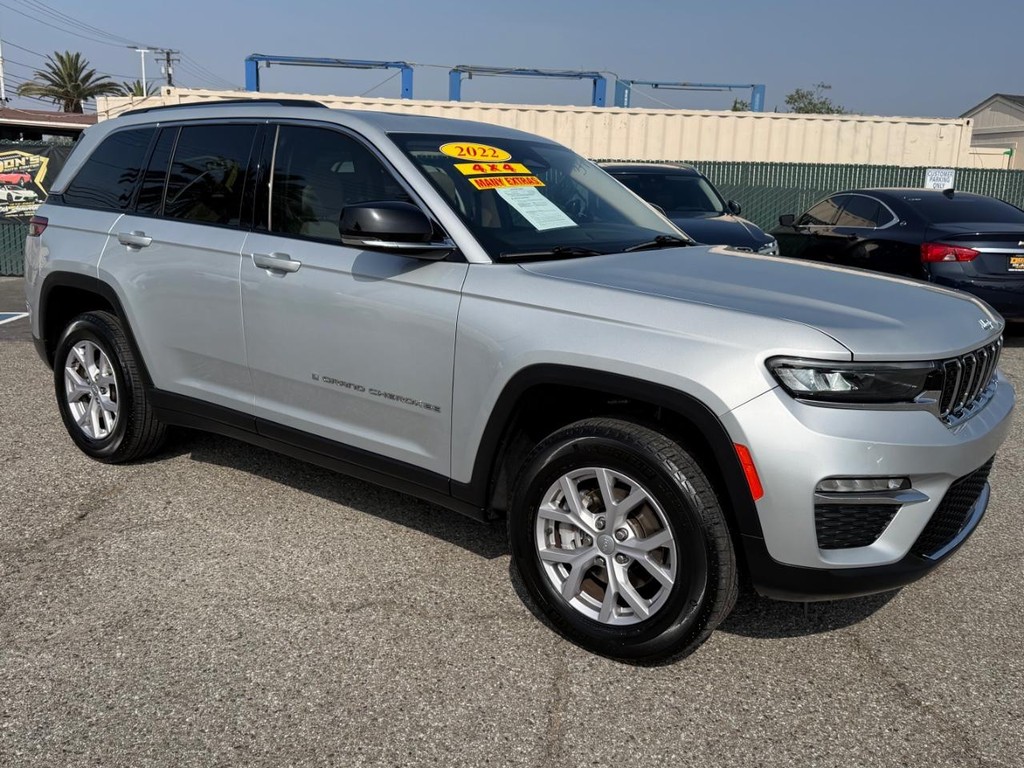 Jeep Grand Cherokee Vehicle Full-screen Gallery Image 03