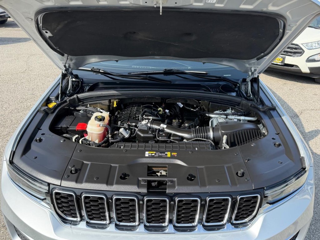 Jeep Grand Cherokee Vehicle Full-screen Gallery Image 56