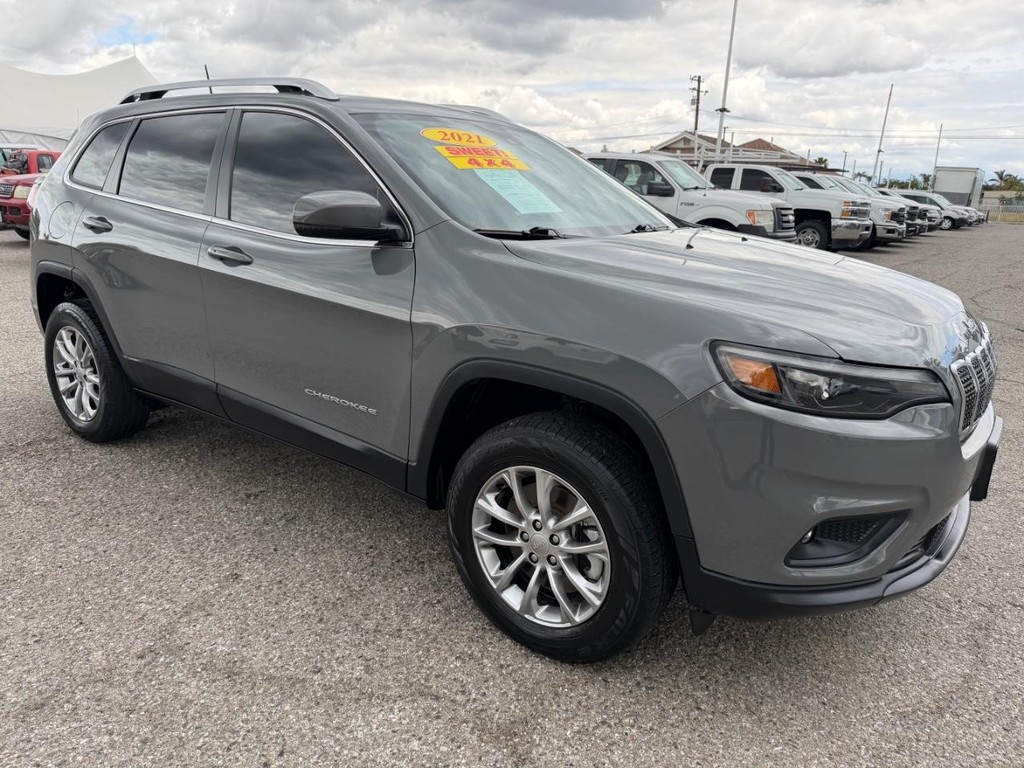 Jeep Cherokee Vehicle Full-screen Gallery Image 03