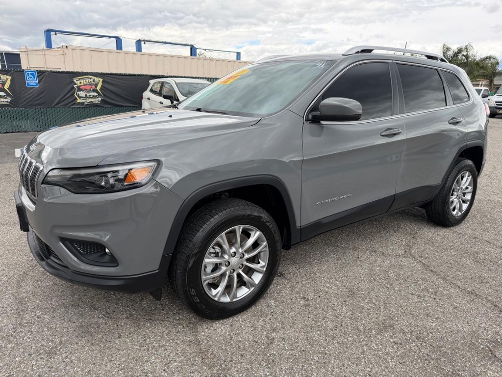 Jeep Cherokee Vehicle Full-screen Gallery Image 12