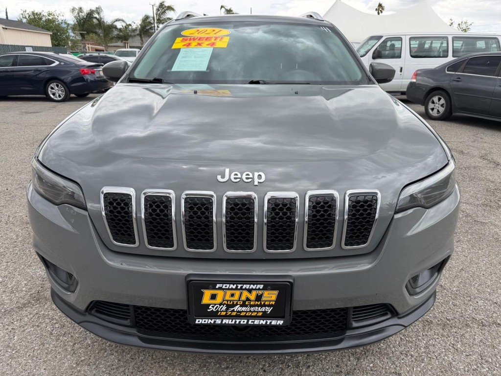 Jeep Cherokee Vehicle Full-screen Gallery Image 14