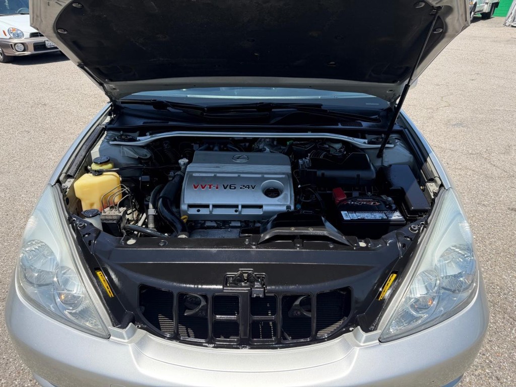Lexus ES 300 Vehicle Full-screen Gallery Image 53