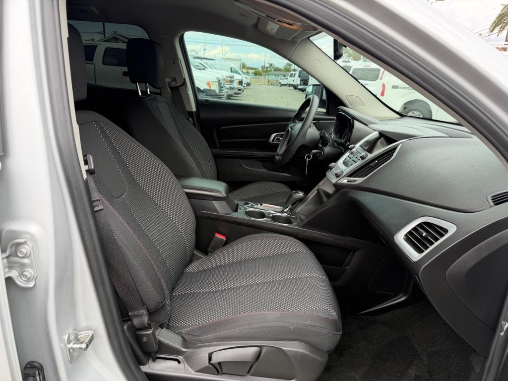 GMC Terrain Vehicle Full-screen Gallery Image 20