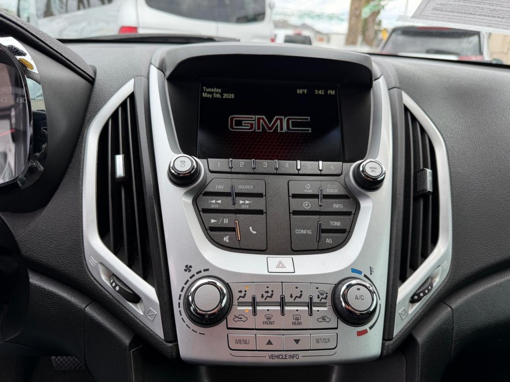 GMC Terrain Vehicle Full-screen Gallery Image 31
