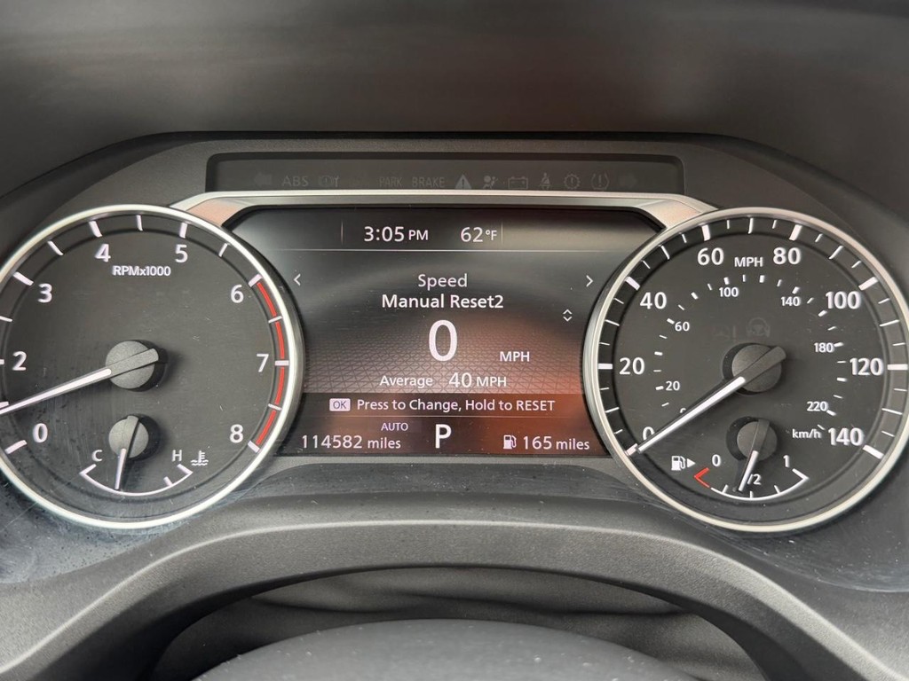 Nissan Rogue Vehicle Full-screen Gallery Image 30