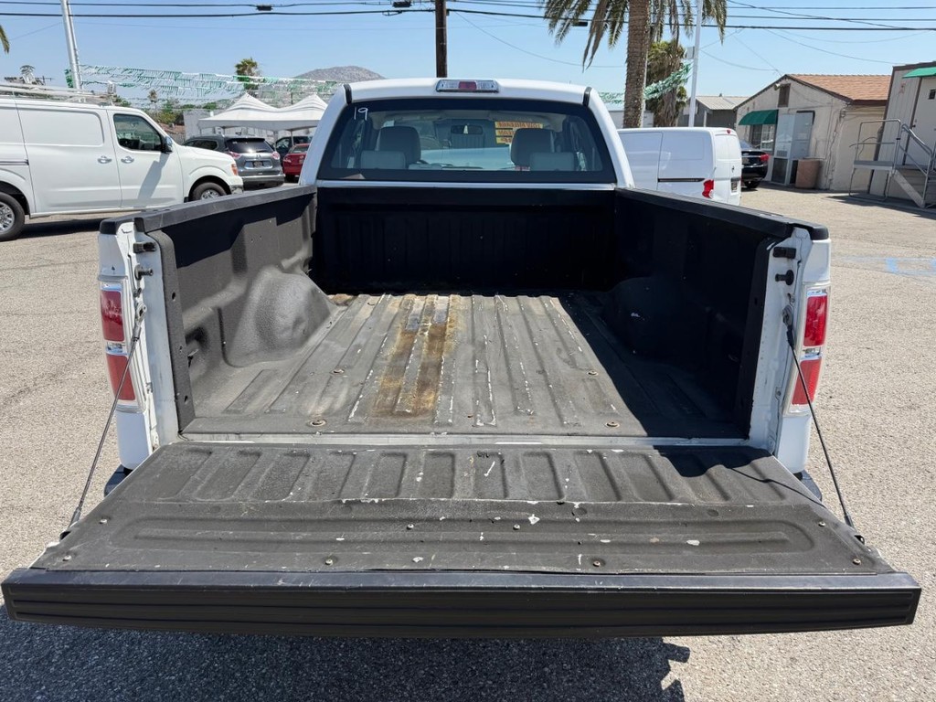 Ford F-150 Vehicle Full-screen Gallery Image 30