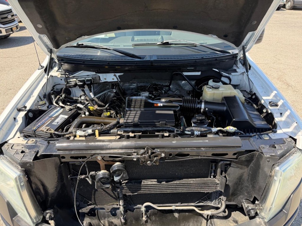 Ford F-150 Vehicle Full-screen Gallery Image 32
