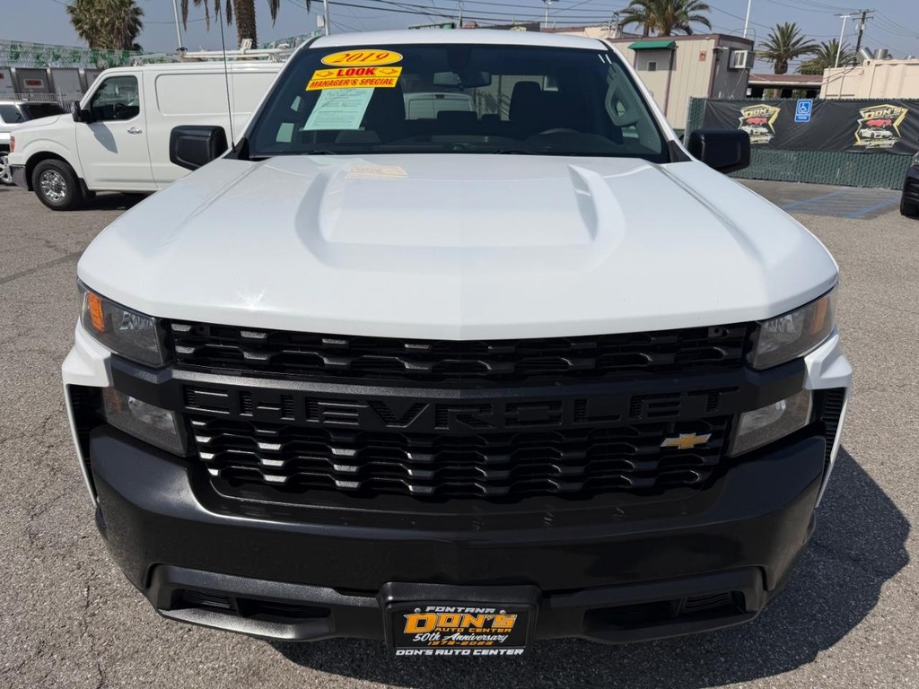 Chevrolet Silverado 1500 Vehicle Full-screen Gallery Image 03