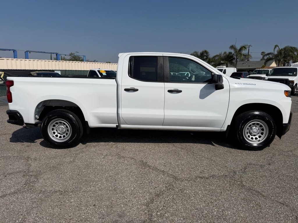 Chevrolet Silverado 1500 Vehicle Full-screen Gallery Image 08
