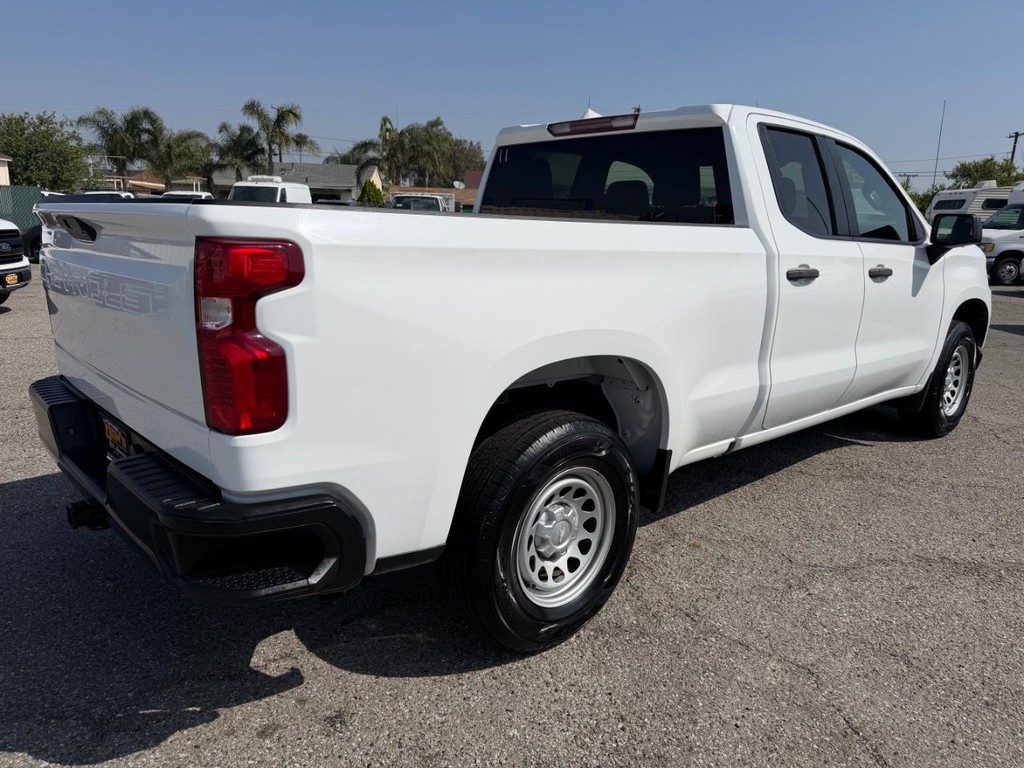 Chevrolet Silverado 1500 Vehicle Full-screen Gallery Image 09