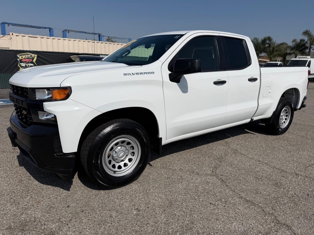 Chevrolet Silverado 1500 Vehicle Full-screen Gallery Image 19