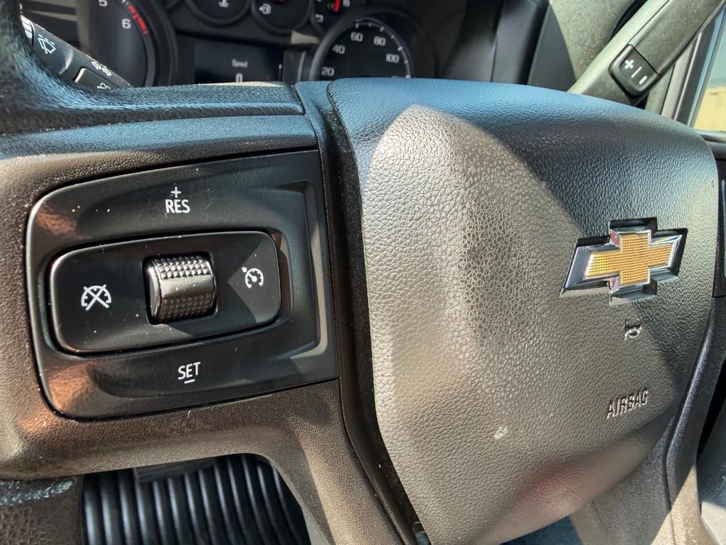Chevrolet Silverado 1500 Vehicle Full-screen Gallery Image 42