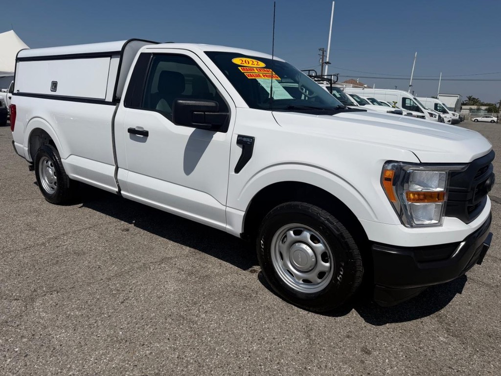 Ford F-150 Vehicle Full-screen Gallery Image 03