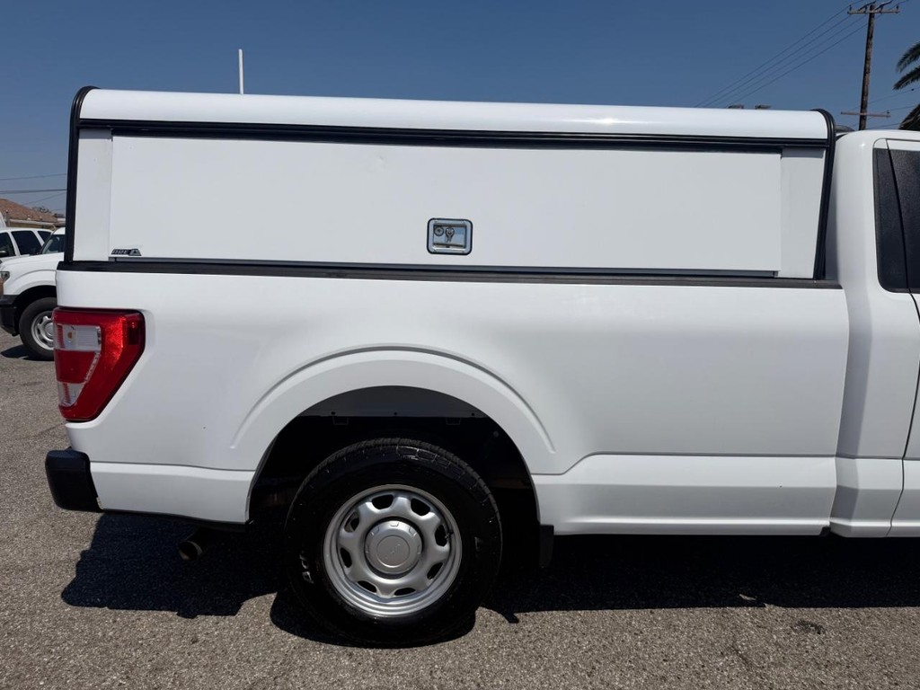 Ford F-150 Vehicle Full-screen Gallery Image 15