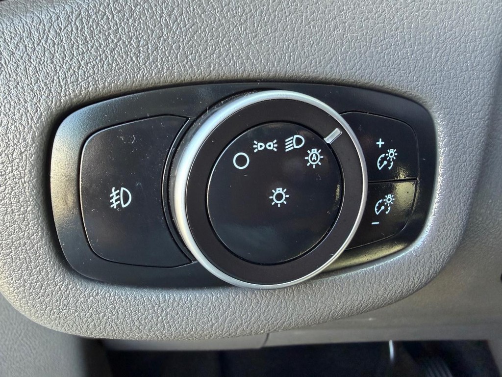 Ford Transit Connect Vehicle Full-screen Gallery Image 32