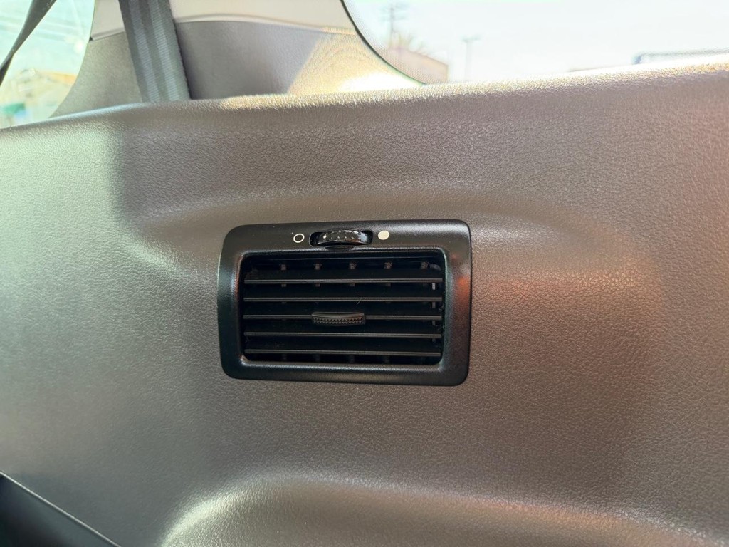 Ford Transit Connect Vehicle Full-screen Gallery Image 51
