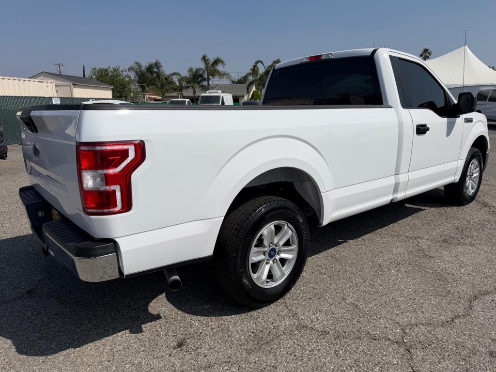 Ford F-150 Vehicle Full-screen Gallery Image 06