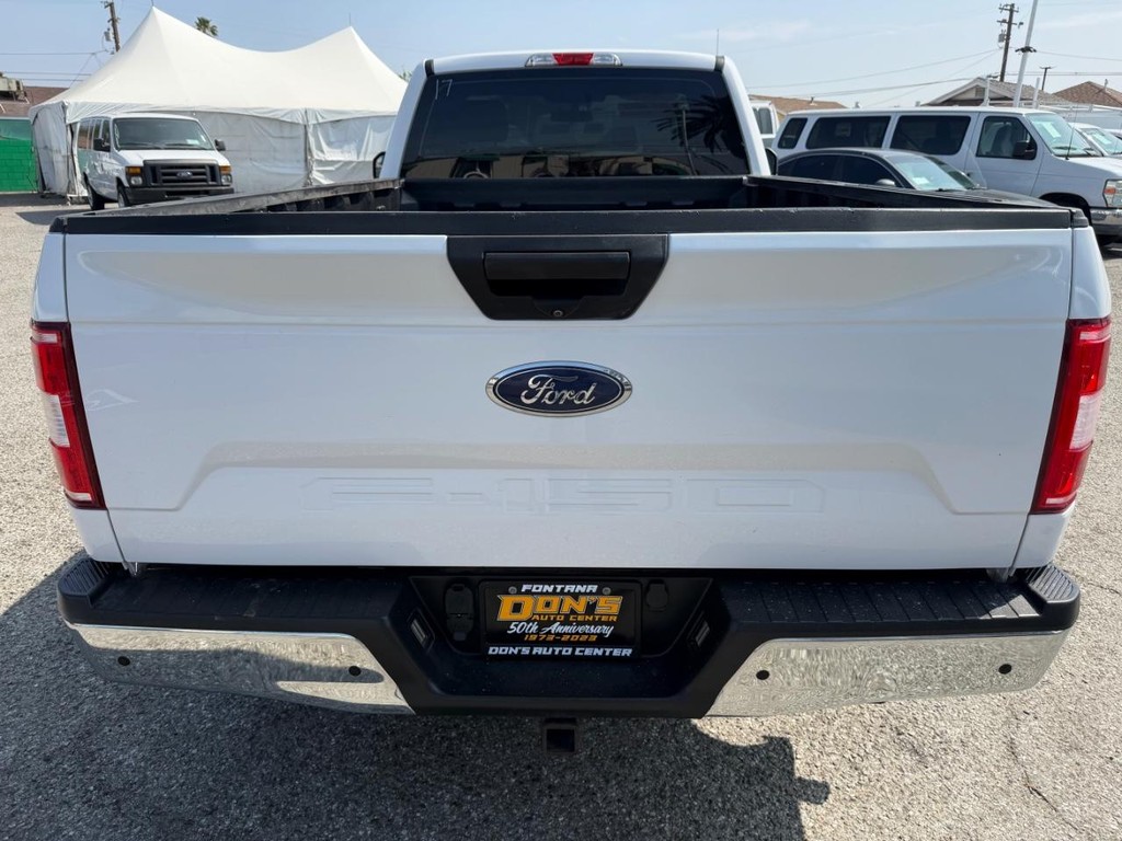 Ford F-150 Vehicle Full-screen Gallery Image 08
