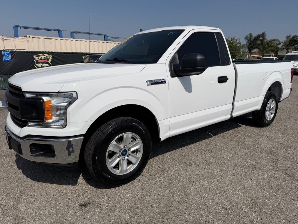 Ford F-150 Vehicle Full-screen Gallery Image 12