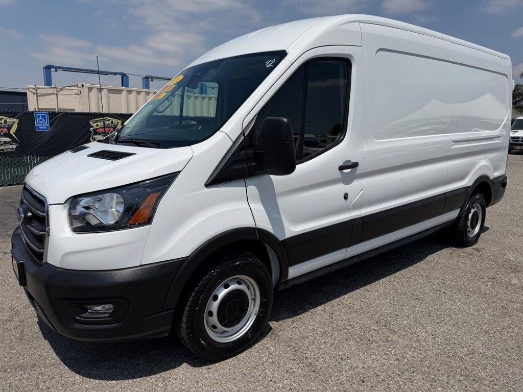 Ford Transit 250 Vehicle Full-screen Gallery Image 13
