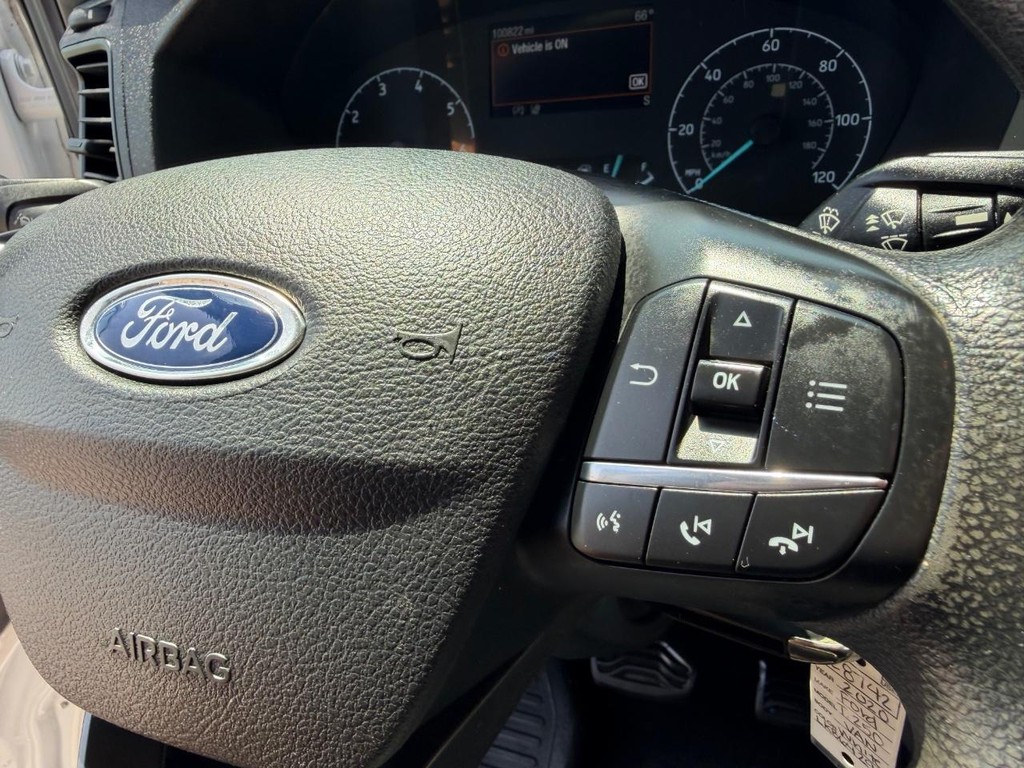 Ford Transit 250 Vehicle Full-screen Gallery Image 35