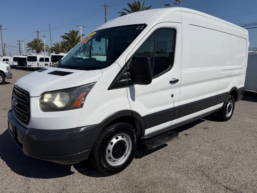 Ford Transit 350 Vehicle Full-screen Gallery Image 12