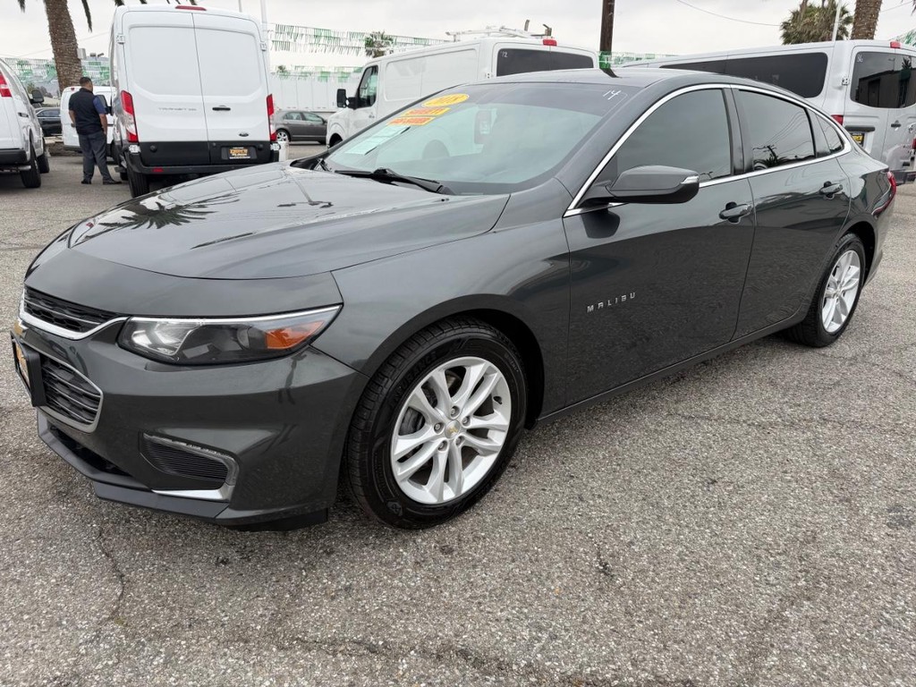 Chevrolet Malibu Vehicle Full-screen Gallery Image 12