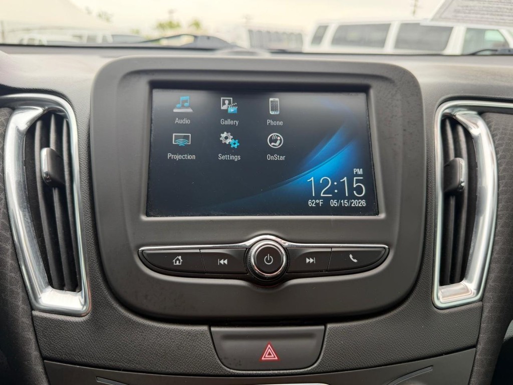 Chevrolet Malibu Vehicle Full-screen Gallery Image 33