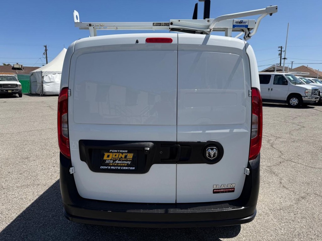 Ram ProMaster City Vehicle Full-screen Gallery Image 09