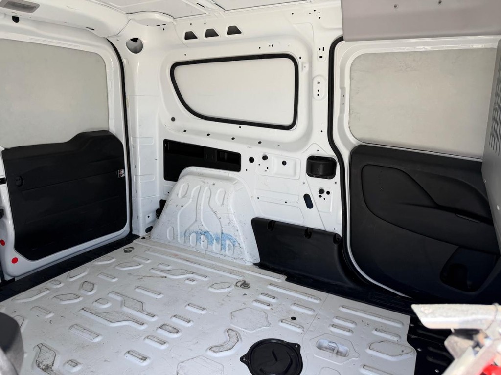 Ram ProMaster City Vehicle Full-screen Gallery Image 21