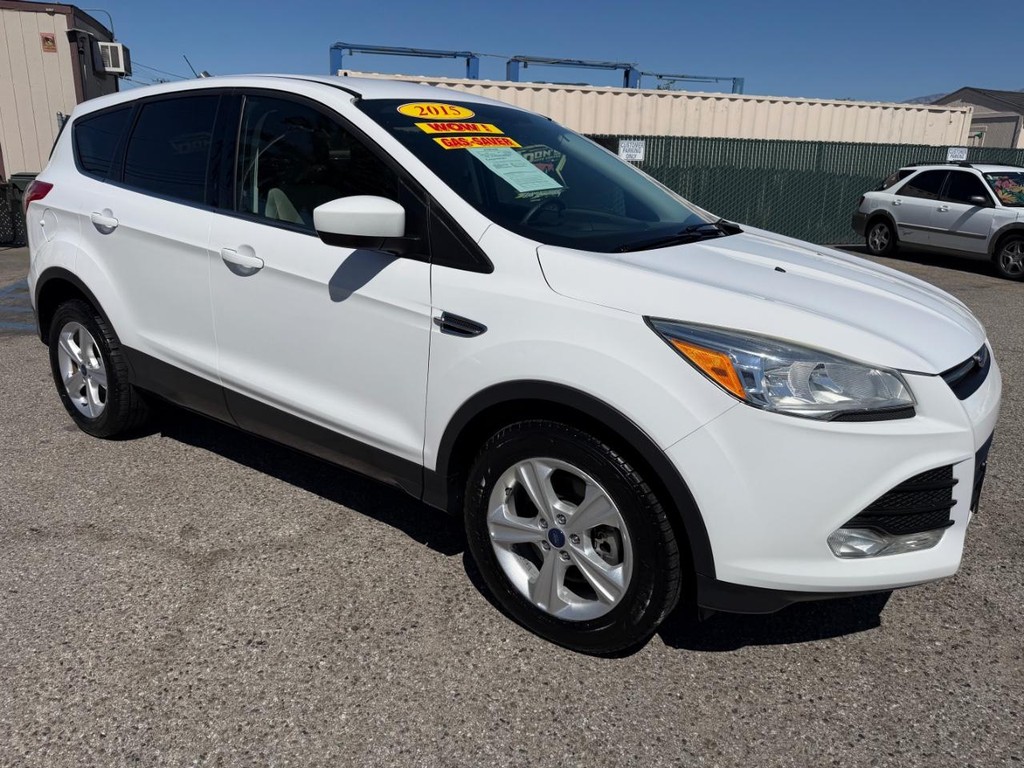 Ford Escape Vehicle Full-screen Gallery Image 03