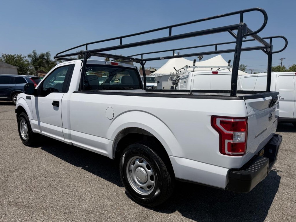 Ford F-150 Vehicle Full-screen Gallery Image 09
