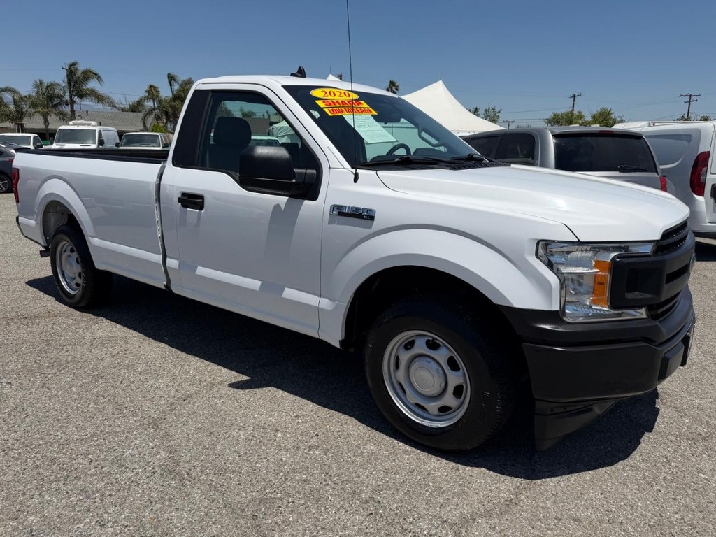 Ford F-150 Vehicle Full-screen Gallery Image 03