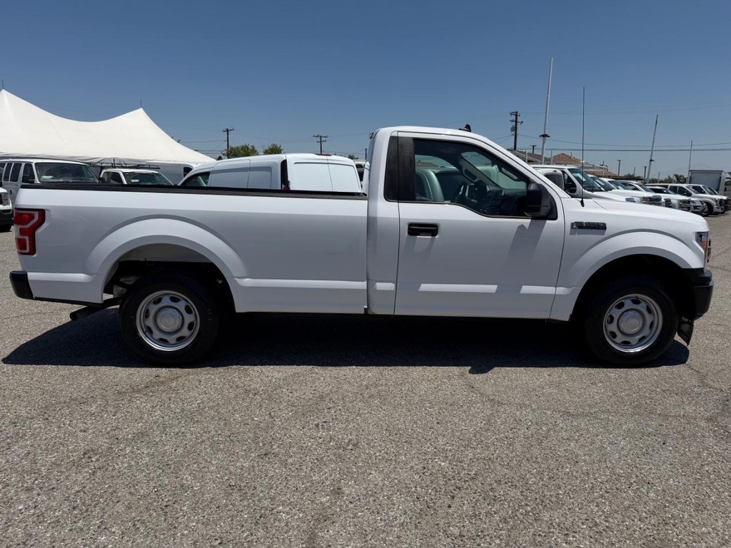 Ford F-150 Vehicle Full-screen Gallery Image 05