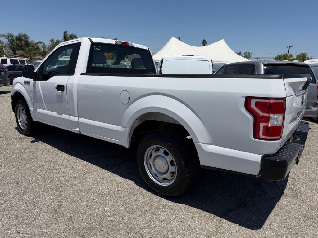 Ford F-150 Vehicle Full-screen Gallery Image 09