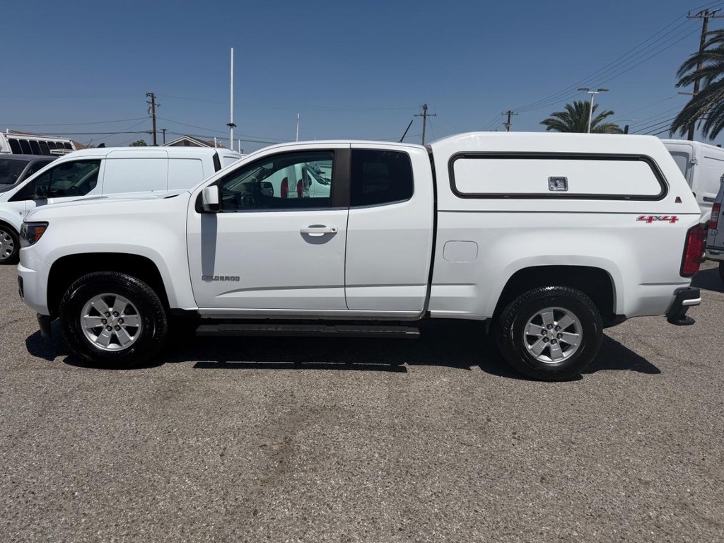Chevrolet Colorado Vehicle Full-screen Gallery Image 11