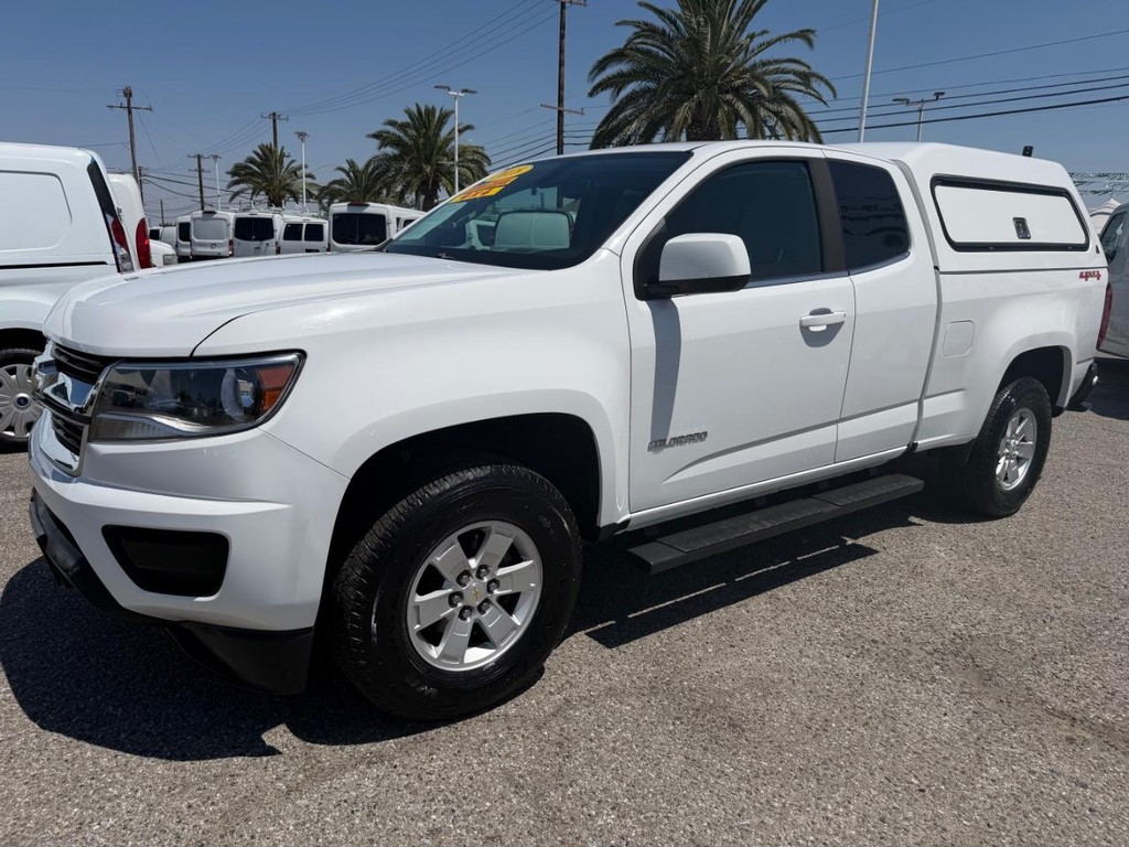 Chevrolet Colorado Vehicle Full-screen Gallery Image 12