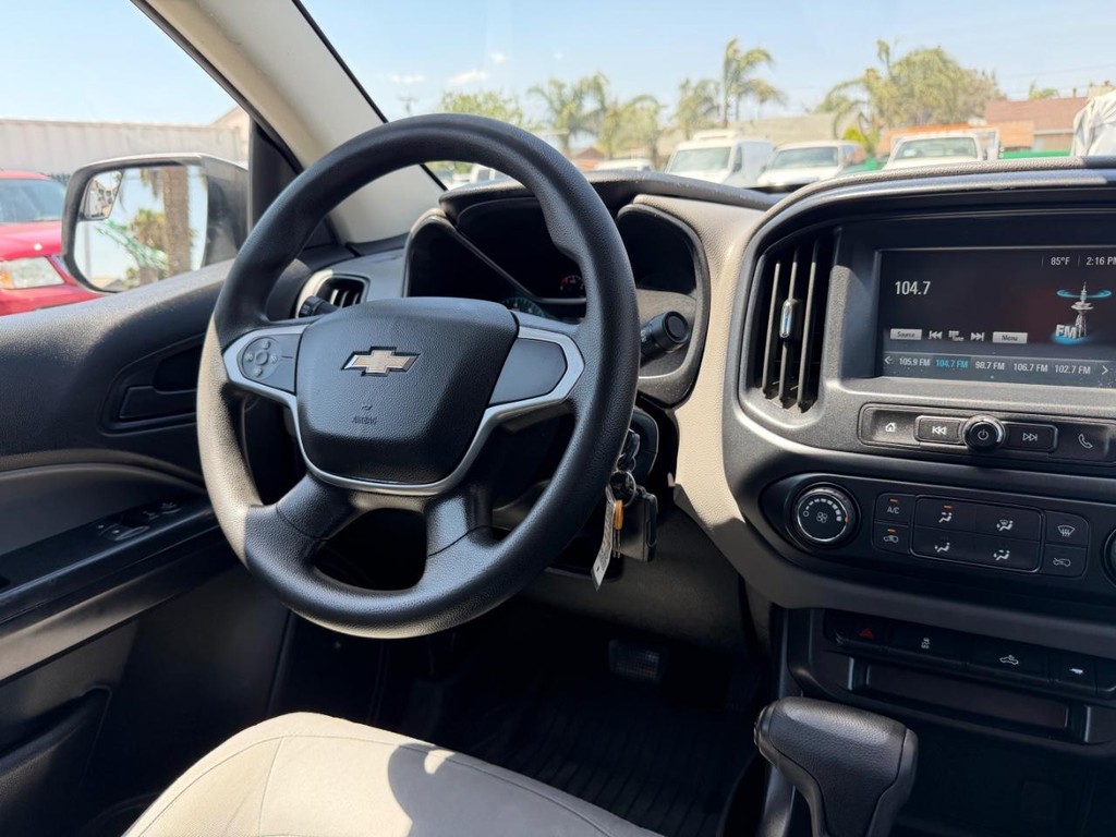 Chevrolet Colorado Vehicle Full-screen Gallery Image 28