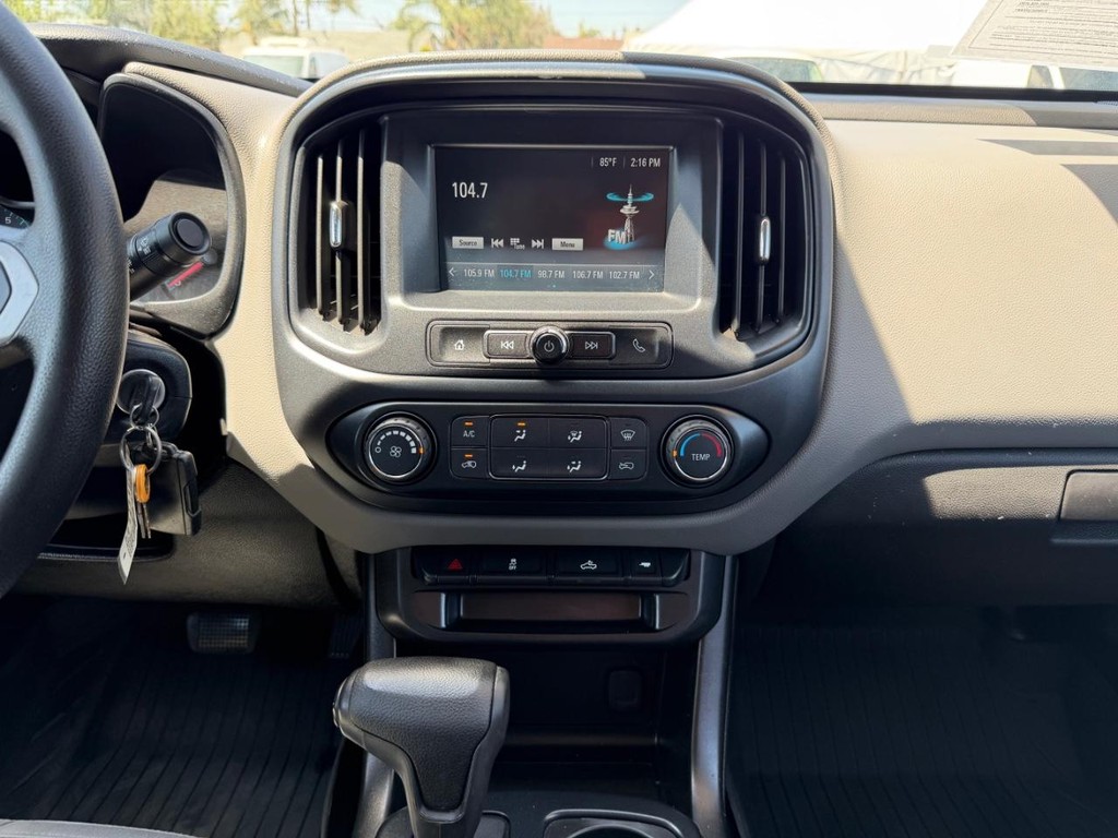 Chevrolet Colorado Vehicle Full-screen Gallery Image 29