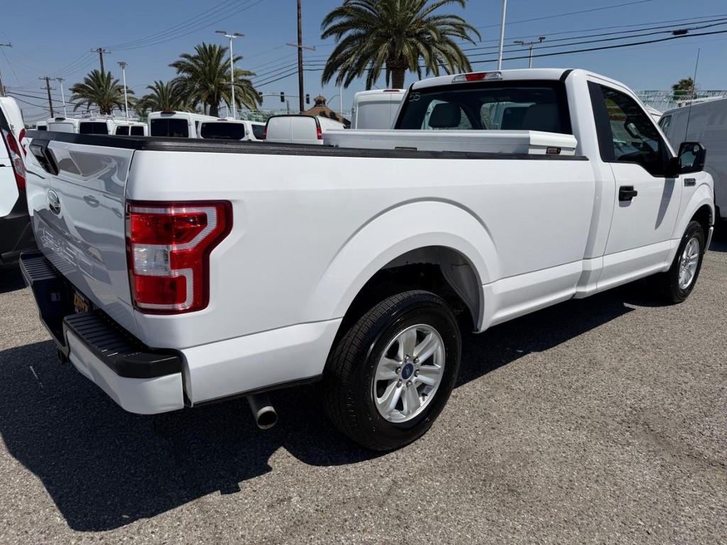 Ford F-150 Vehicle Full-screen Gallery Image 06
