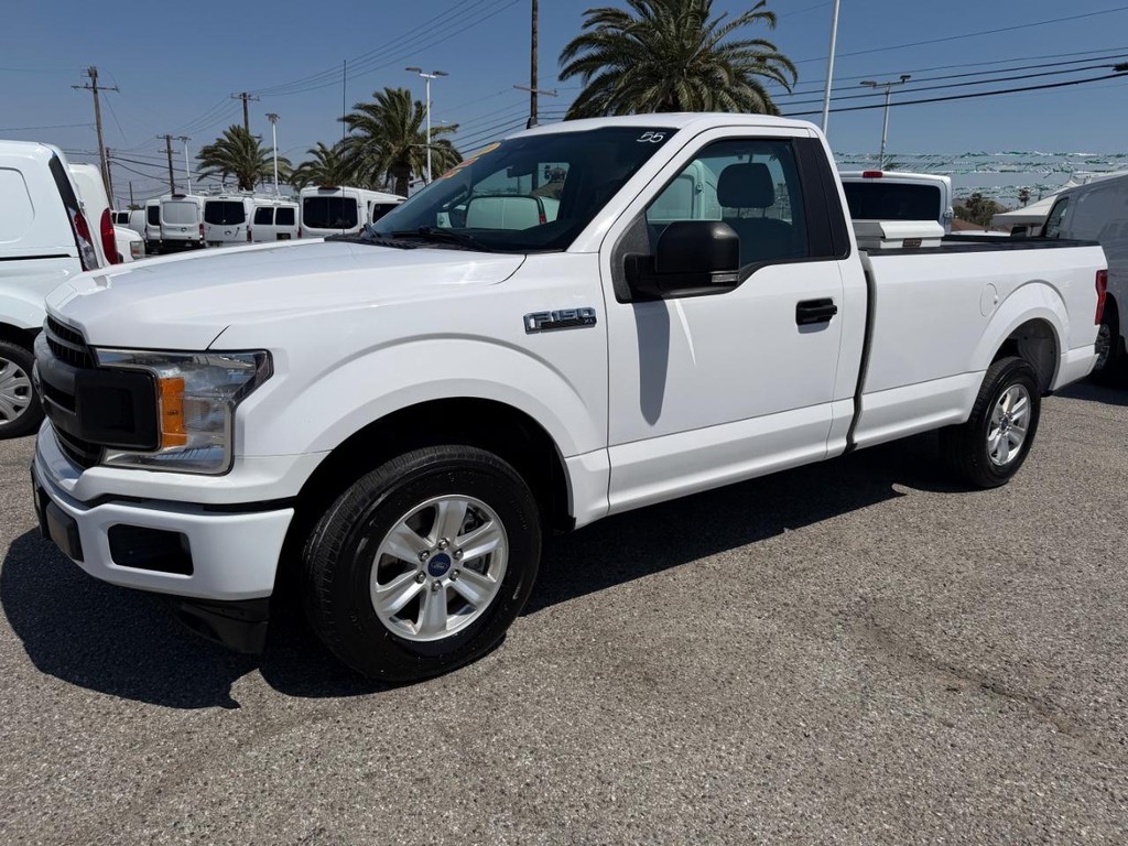 Ford F-150 Vehicle Full-screen Gallery Image 12