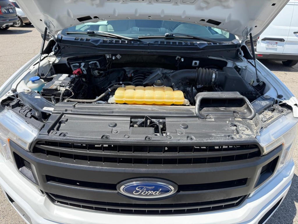 Ford F-150 Vehicle Full-screen Gallery Image 39