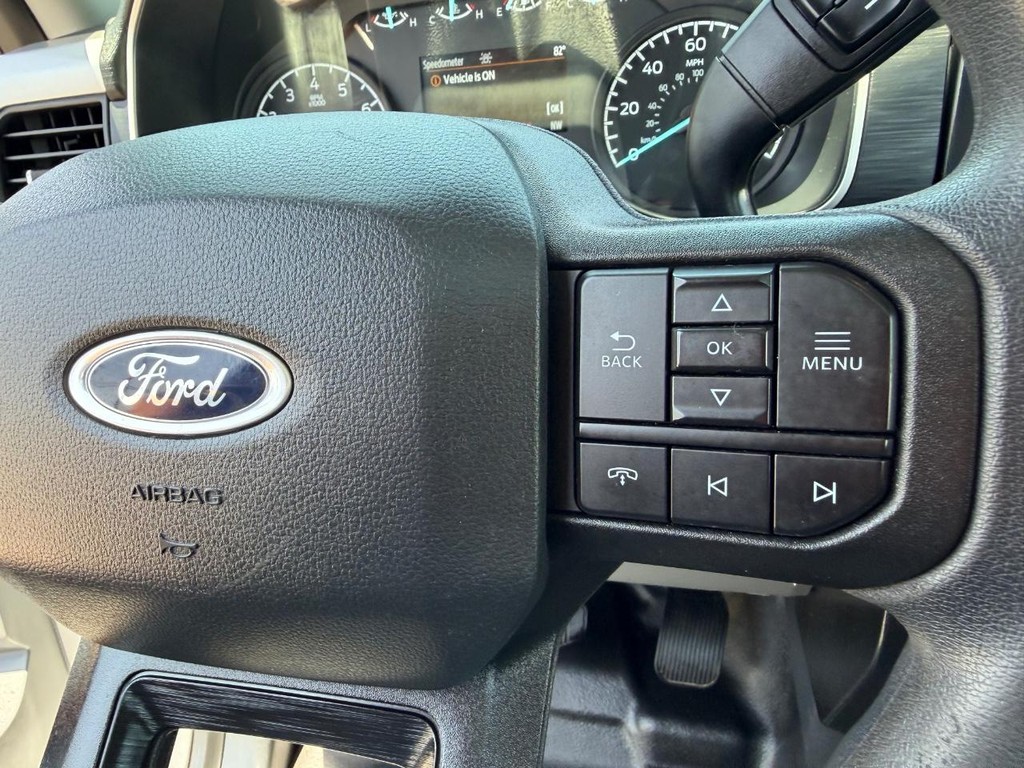 Ford F-150 Vehicle Full-screen Gallery Image 29