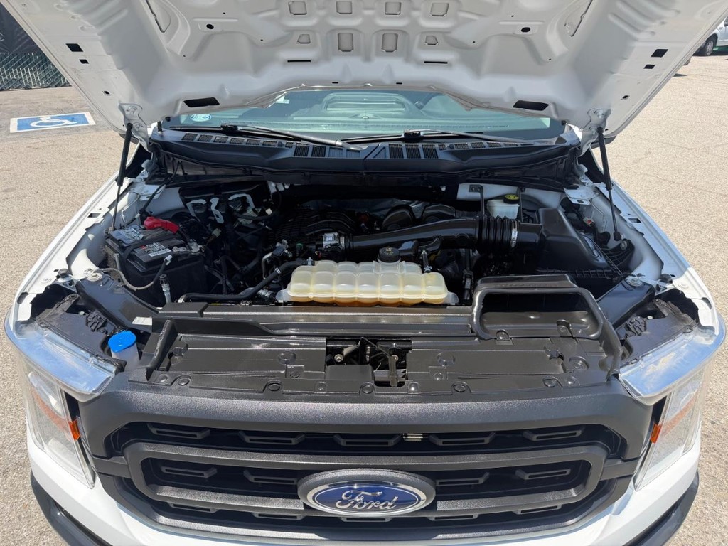 Ford F-150 Vehicle Full-screen Gallery Image 36