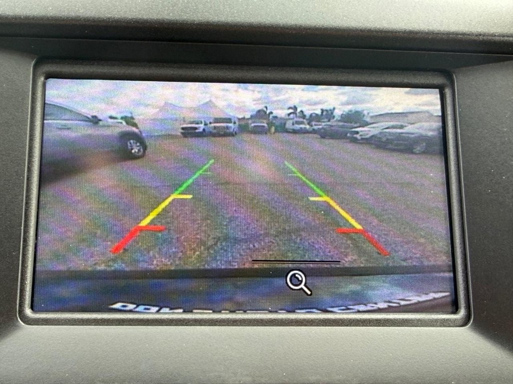 Ford Fusion Vehicle Full-screen Gallery Image 39