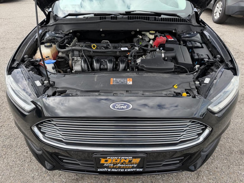 Ford Fusion Vehicle Full-screen Gallery Image 41