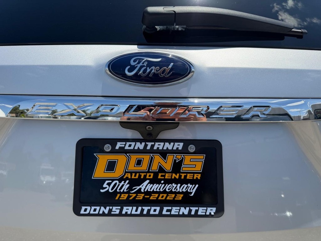 Ford Explorer Vehicle Full-screen Gallery Image 46