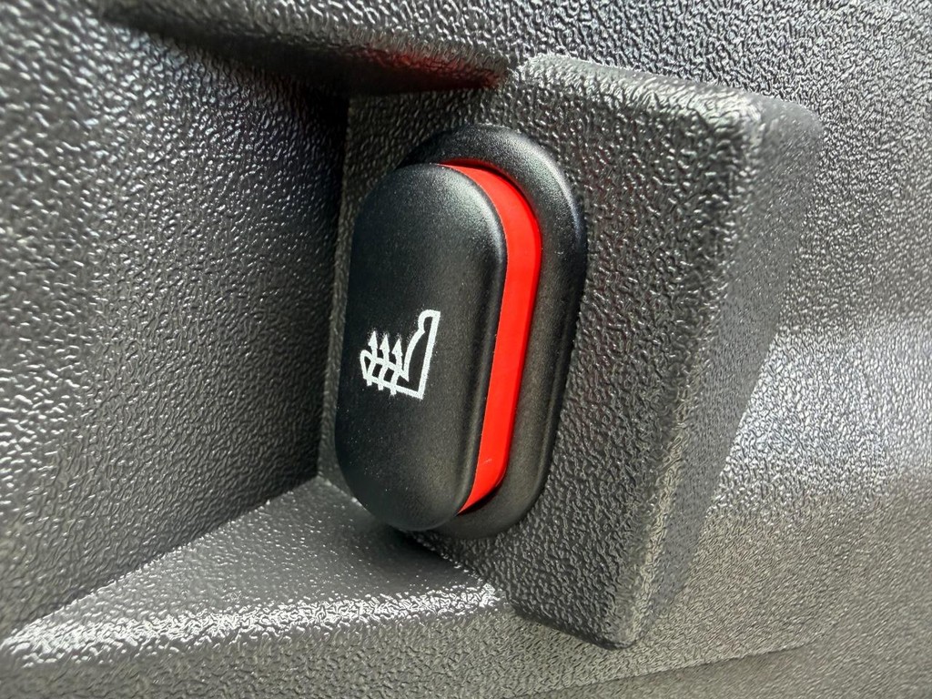 Ford Transit 350 Vehicle Full-screen Gallery Image 35